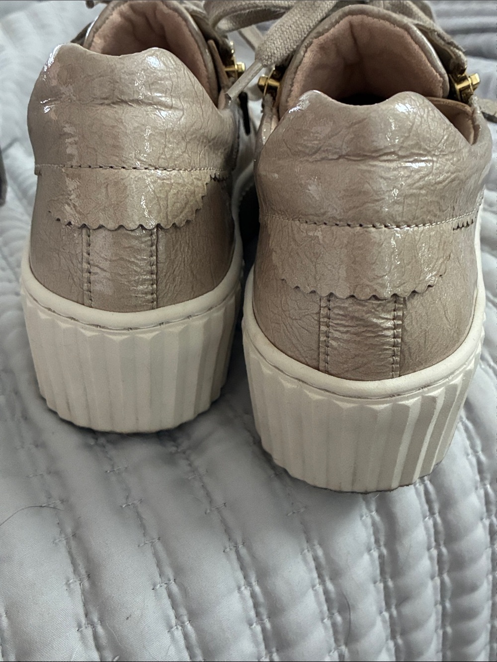 Gabor Beige Patent Leather Platform Sneakers with Gold Zippers - Picture 3 of 11